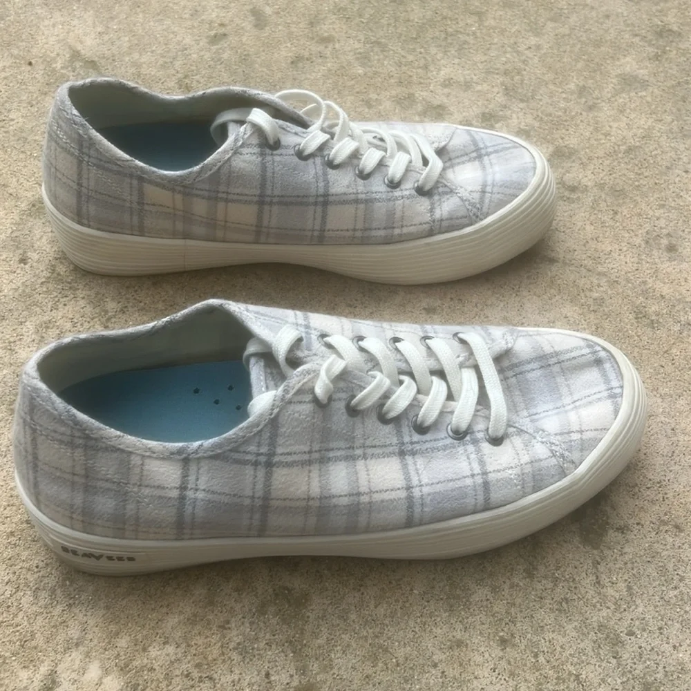 Seavees Women's Monterey Platform Dove Plaid Flannel Sneakers Women's Size 10
